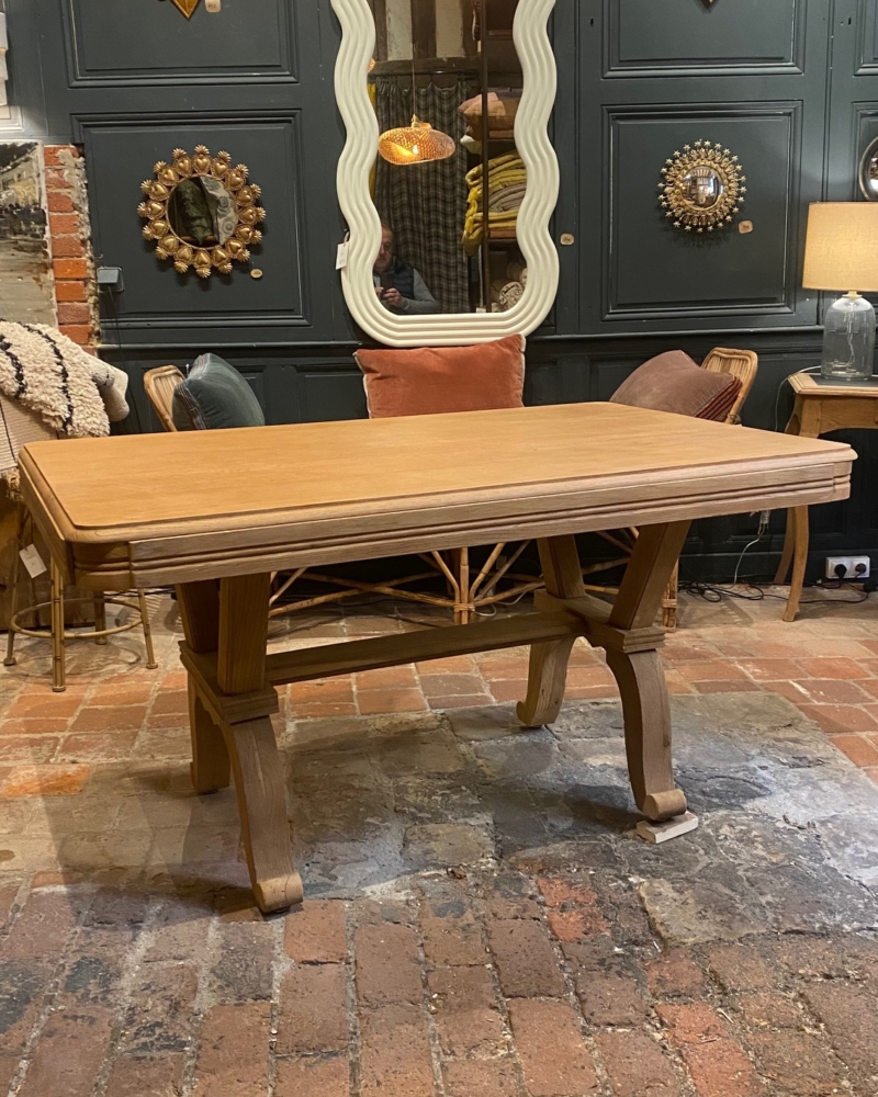 TABLE – Image 2