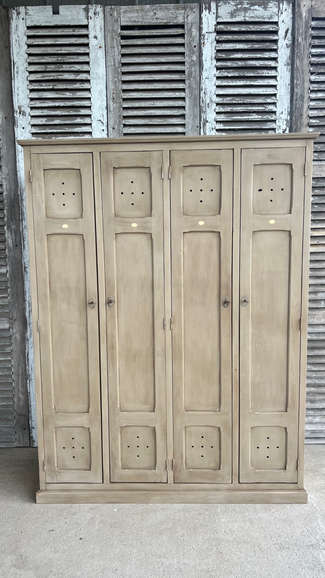 VESTIAIRE D'ATELIER – Image 2