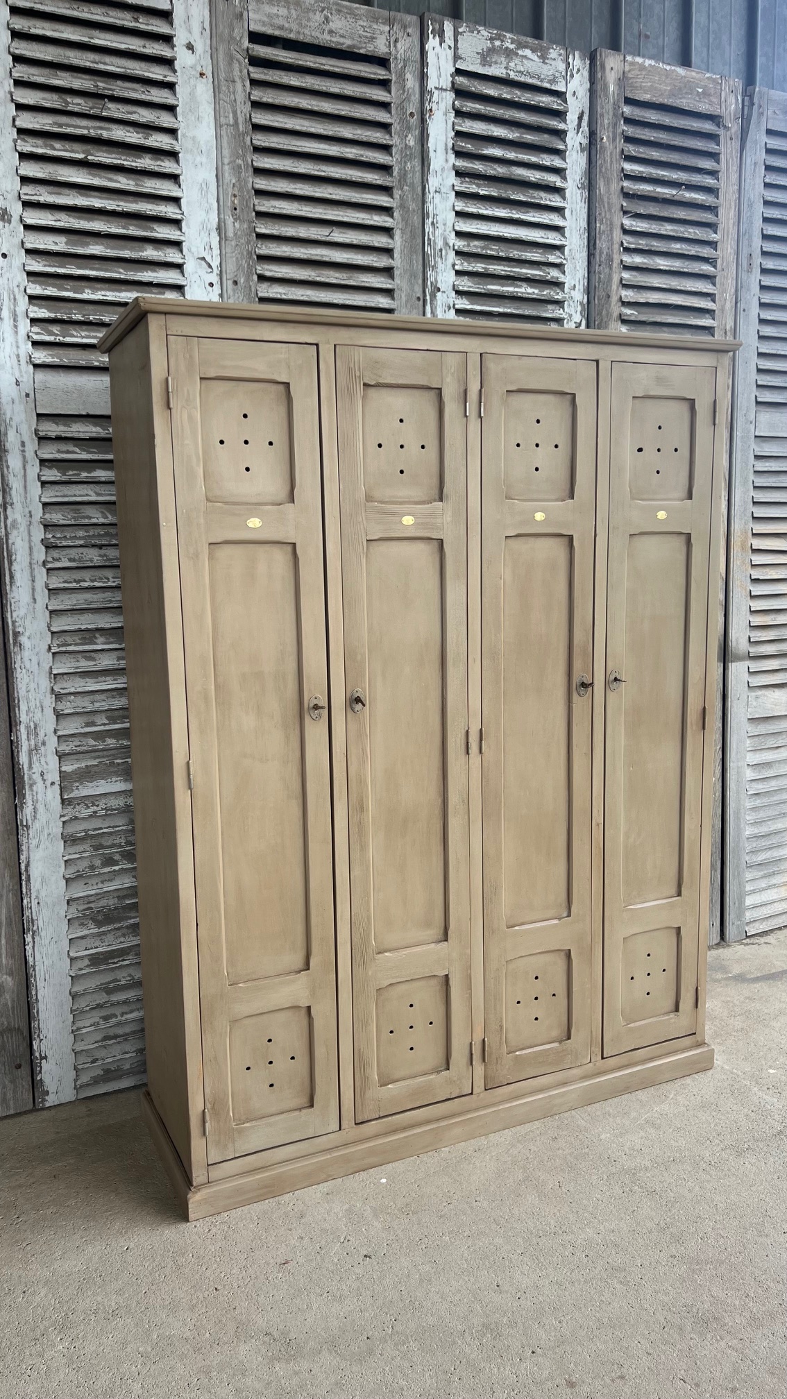 VESTIAIRE D'ATELIER – Image 6