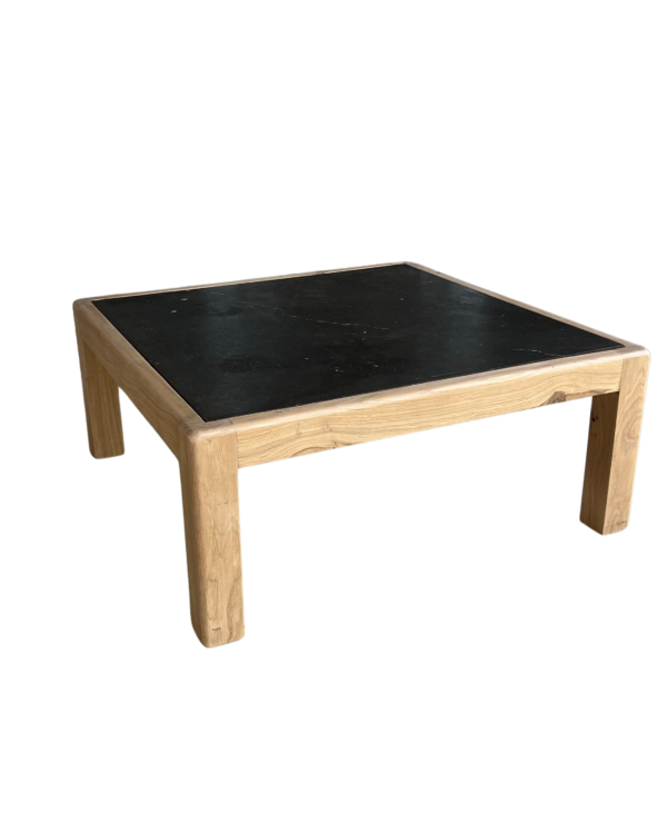 TABLE BASSE