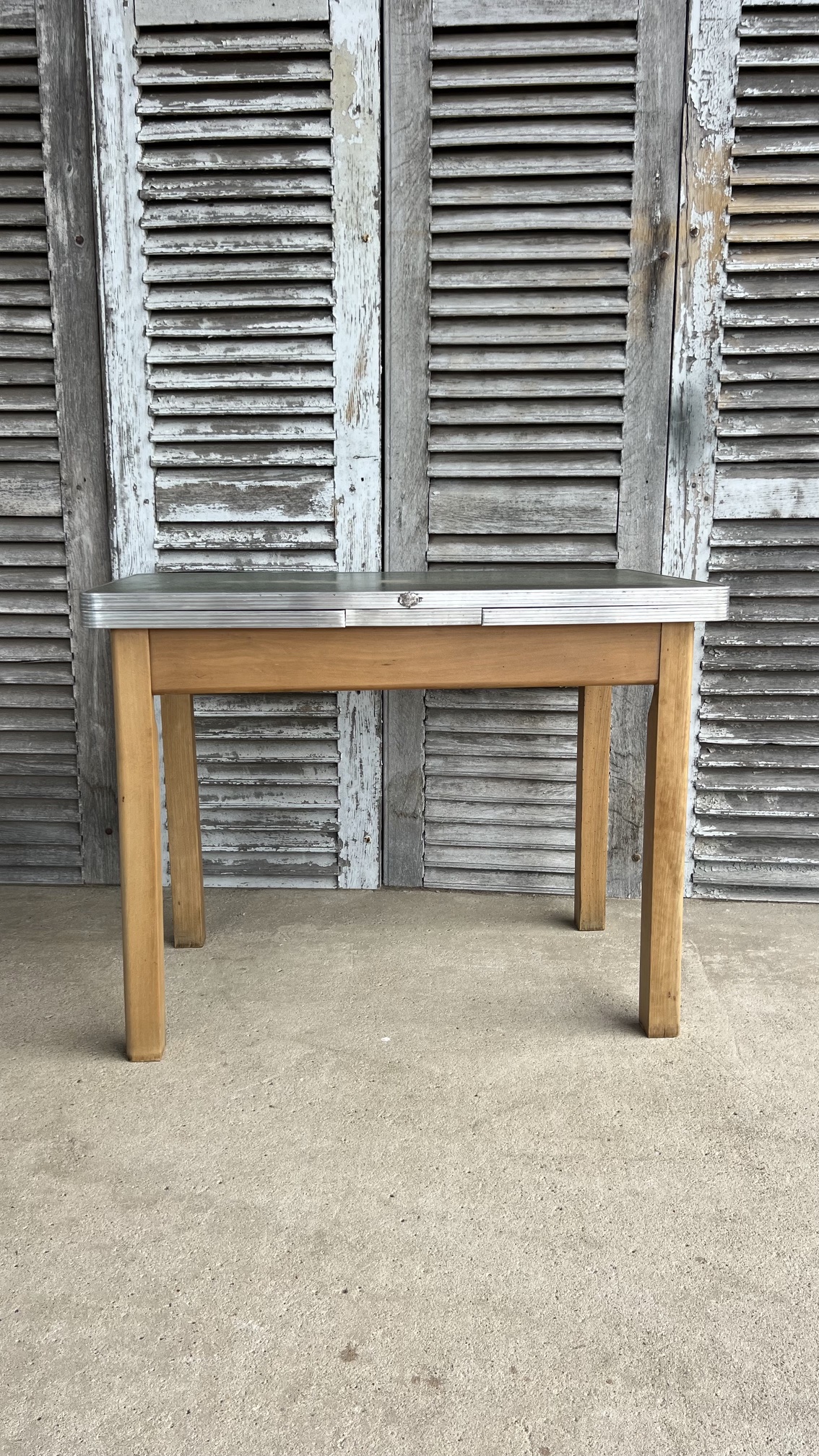 TABLE DE CUISINE – Image 3